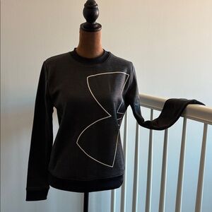 NWOT Under Armour sweatshirt - cold gear - Small/petite / fleece lined